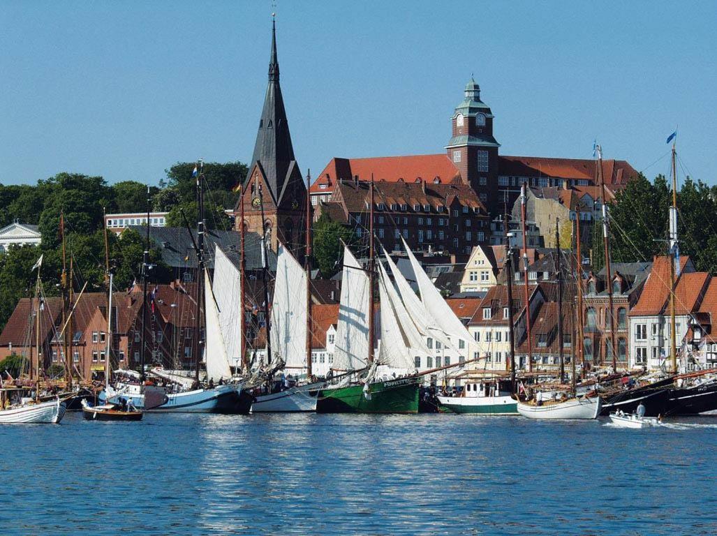Ferienwohnung Viola Glücksburg Екстериор снимка